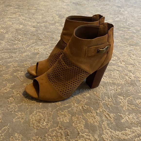 Dolce Vita Heels - Picture 2 of 7